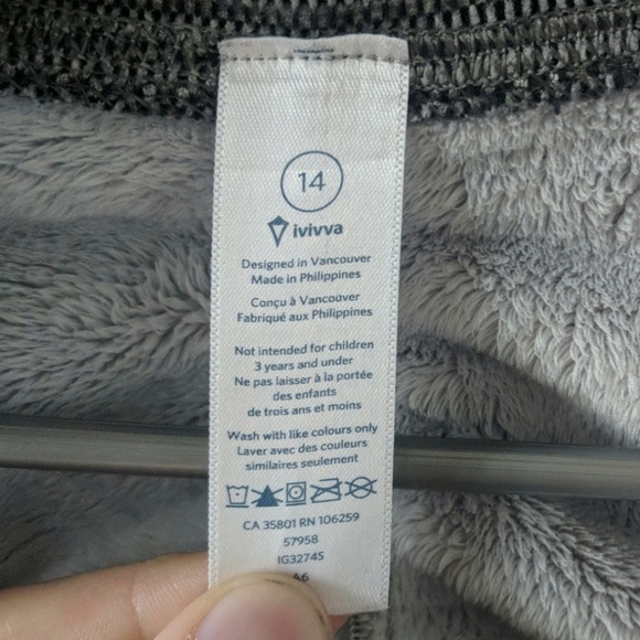 Ivivva Hold Your Warmth 1/2 zip - Picture 4 of 6